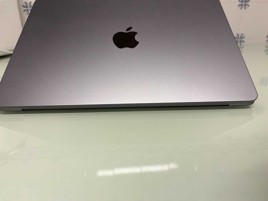 MacBook Air M2 13” 2024 | 8GB RAM | 256GB SSD | Impecável