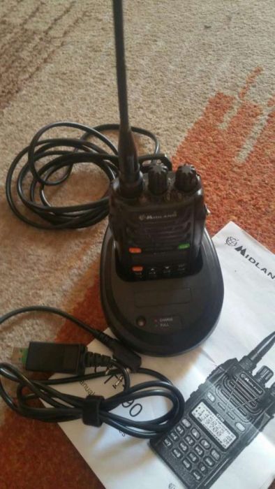 Walkie talkie    Midland   hytera