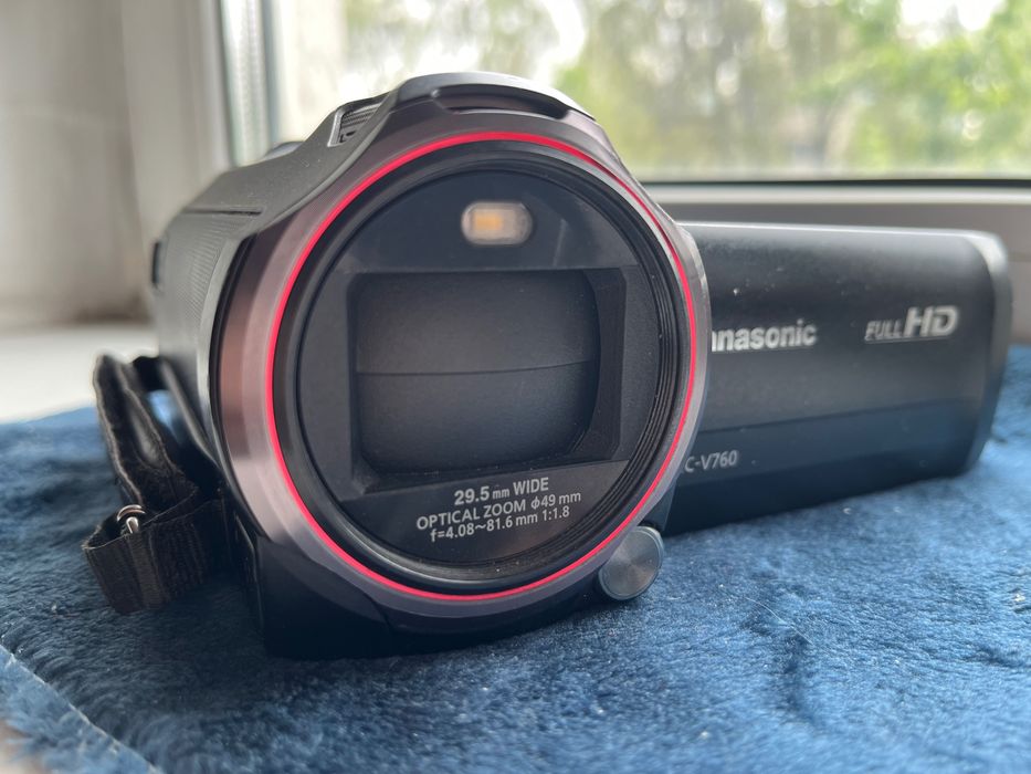 Видеокамера Panasonic HC-V760