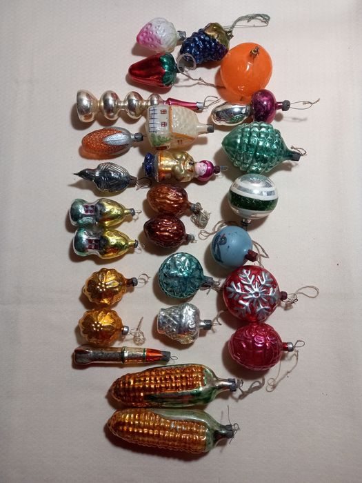 Новогодние игрушки.