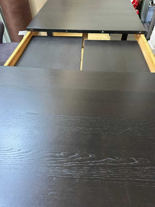 Mesa extensível IKEA – Preto-castanho