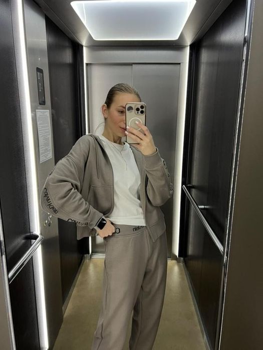 Оригінальний жіночий спортивний костюм Calvin Klein ХС-С