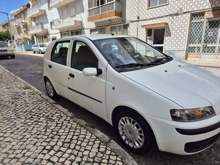Punto 1.2 80cv ano 2001  com A/C