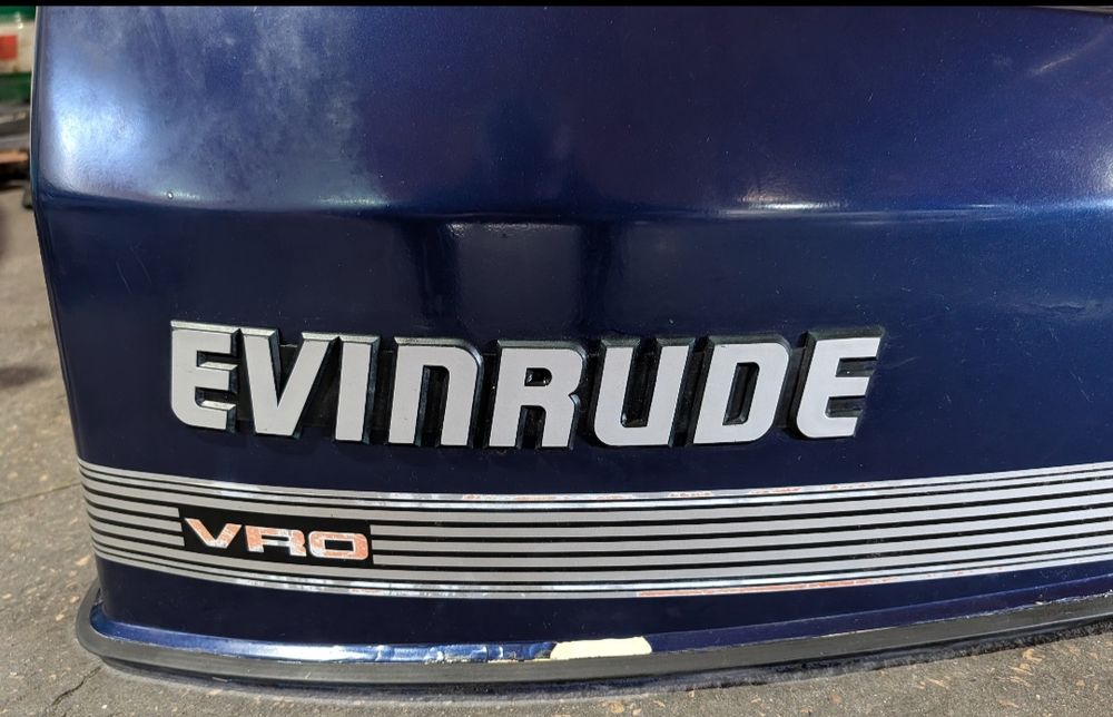 Motor EVINRUDE 2 T 120 HP V4 - RARIDADE - 61 hs