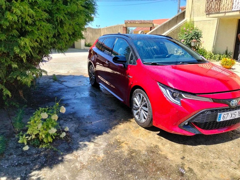Toyota Corolla 1.8 Hybrid e-CVT Bi-Tone (2019) – 84.498 km