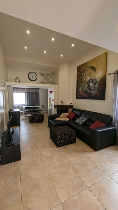 Apart. T3 com piscina