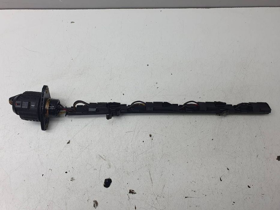 WIĄZKA POMPOWTRYSKIWACZY VW PASSAT B6 2.0 TDI EU