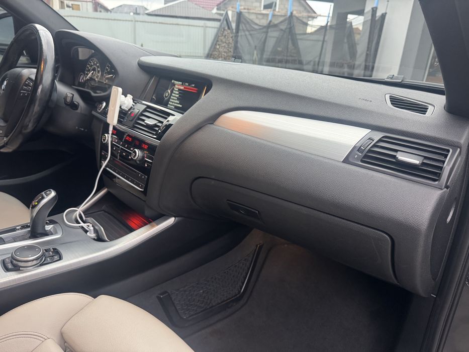 Продам власне авто BMW x4 в М-пакеті