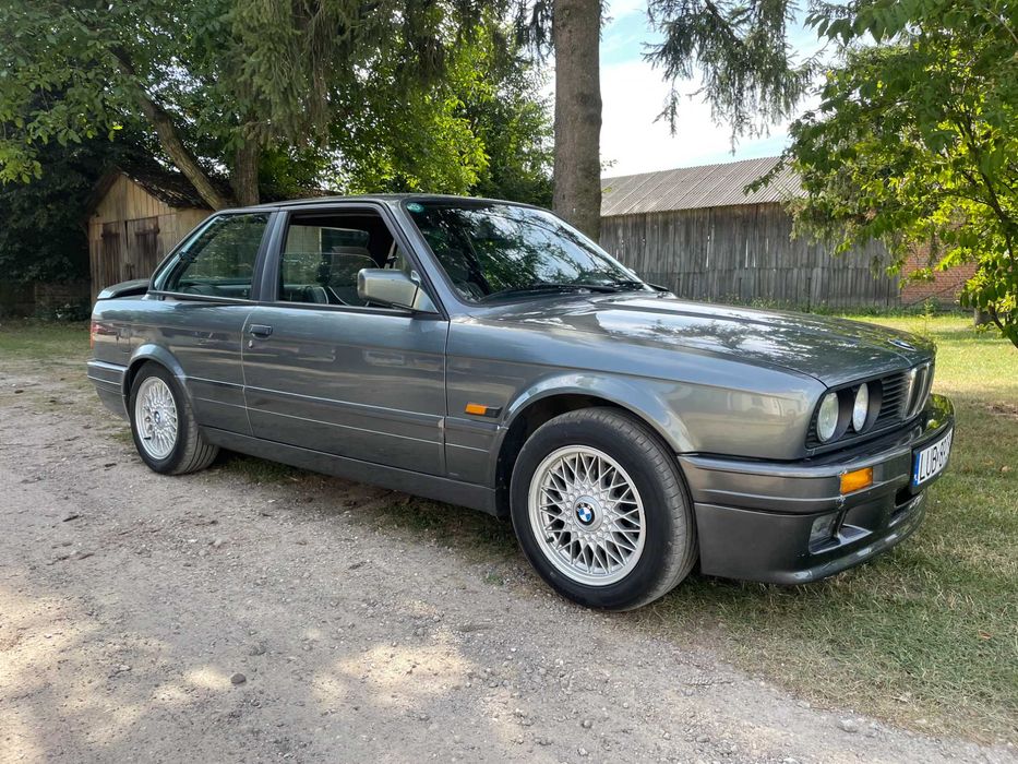 BMW E30 325i M-Technik 2