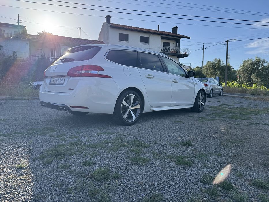 Peugeot 308 SW GT Line 1.6 HDi Auto | Teto Panorâmico • Pele