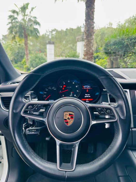 Porsche Macan PDK