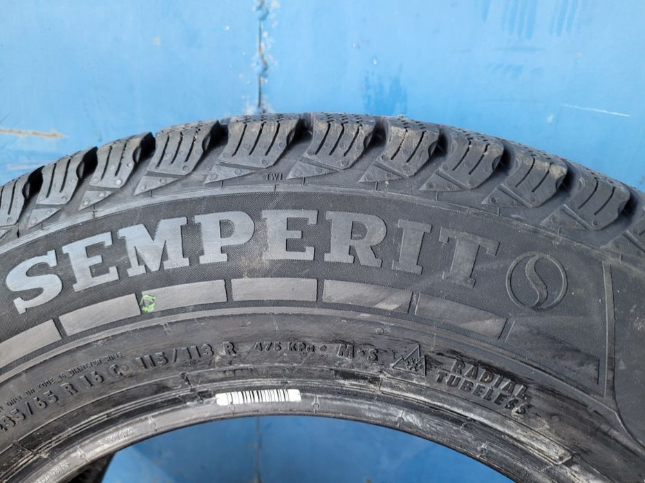 Opona 235/65r16C semperit van grip3