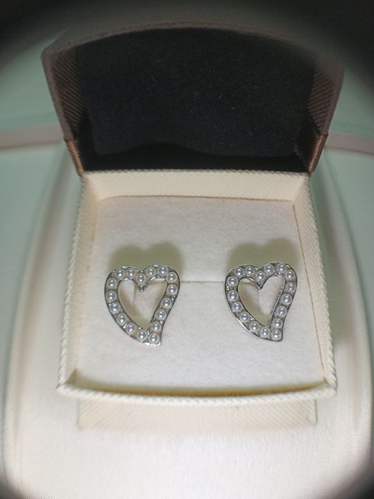 Srebrne kolczyki sztyfty 925 duże serduszka serca z perełkami