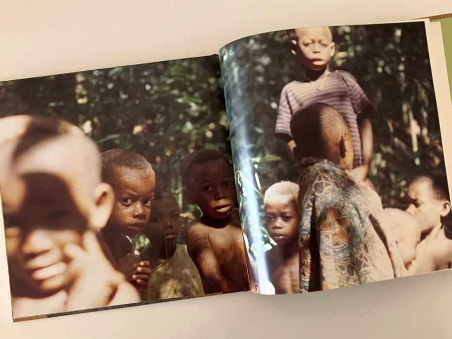 BAYAKA: the Extraordinary Music of the BABENZELE Pygmies - book & cd