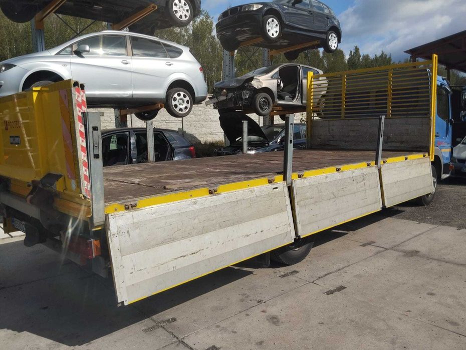 Mercedes Atego skrzynia ładunkowa 6m winda 1500