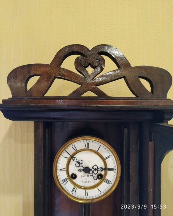 Годинник антикварний настінний Le Roi a Paris - часы антиквариат