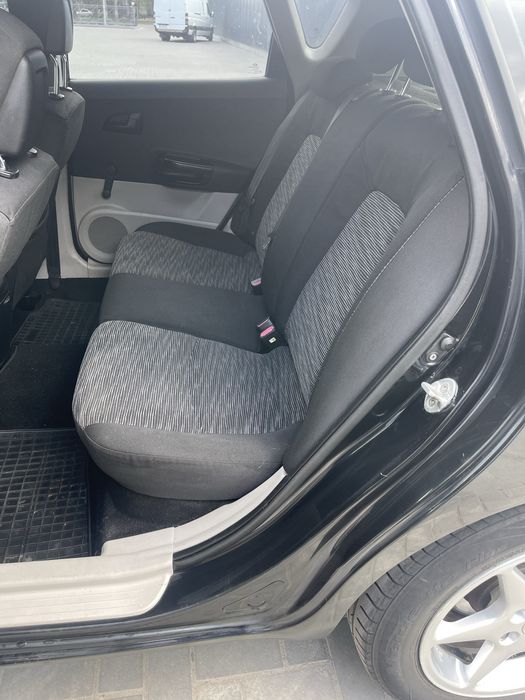 Пподам Kia seed 2.0 газ-бензин