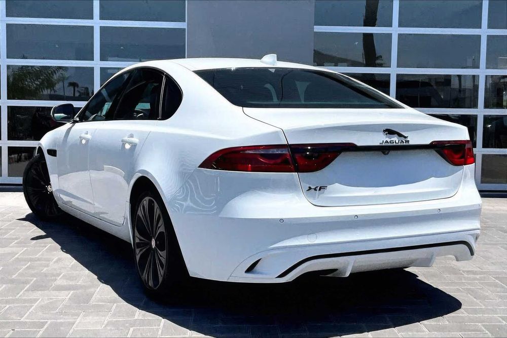 Jaguar Xf      2022