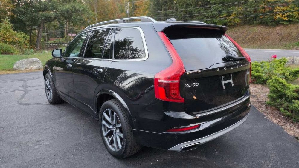 Volvo XC90 T6 Momentum      2019