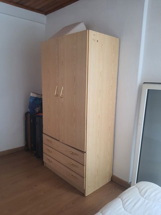 Quarto no Borel ,, perto da Amadora