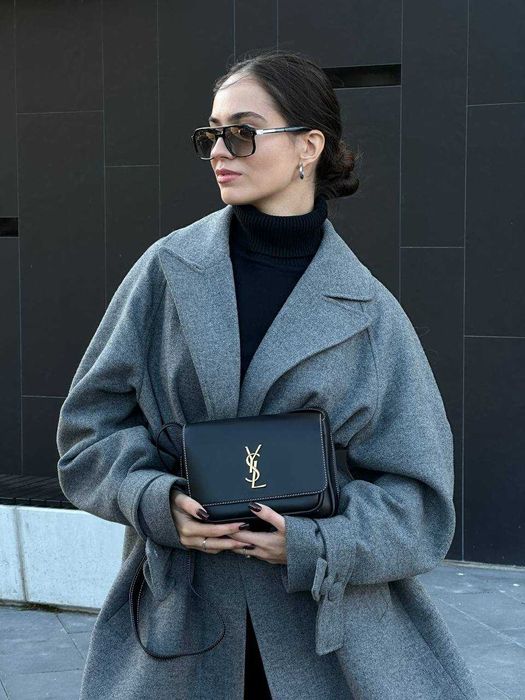 Saint Laurent Niki Besace in Leather Black Gold