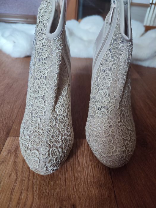 Весільні ботинки