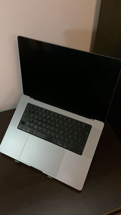 MacBook Pro 16" 2021 Silver (M1 Pro 10/16, 1TB, A2485) на запчастини