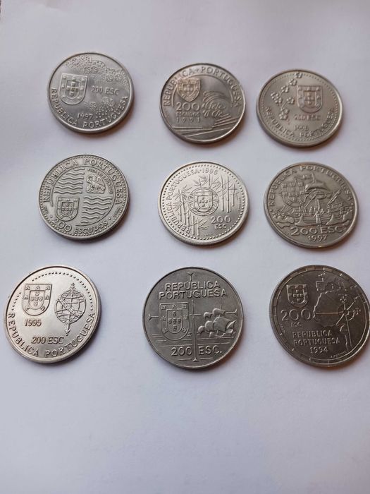 Moedas de escudos