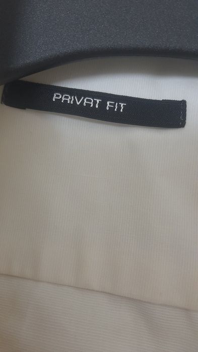 Camisa Privat Fit cor branco tamanho M - Semi-Nova