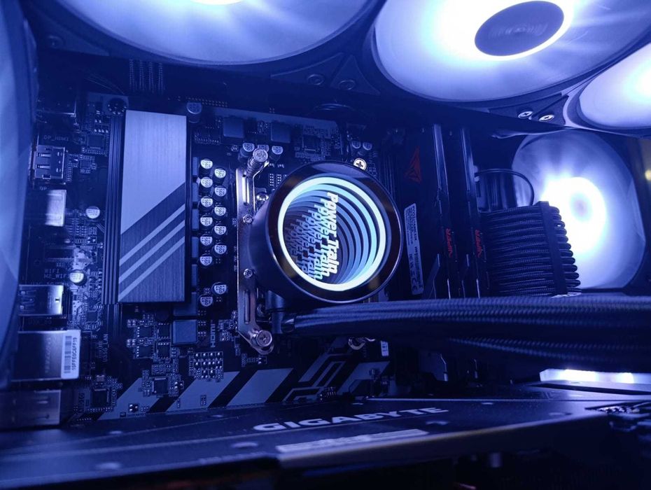 PC GAMING RX 6800 | Ryzen 7 7700 | 32GB RAM DDR5 | 1Tb SSD NVME