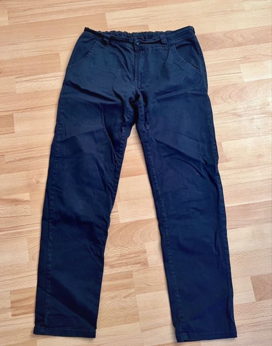 Spodnie chino Reserved