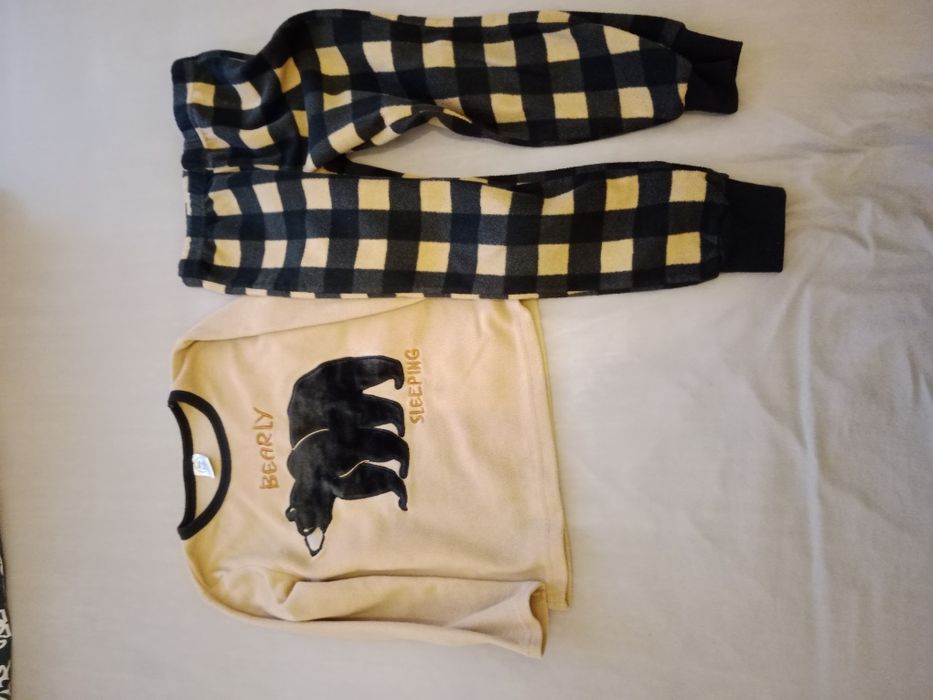 Zestaw 4 piżam zimowych r.110/116