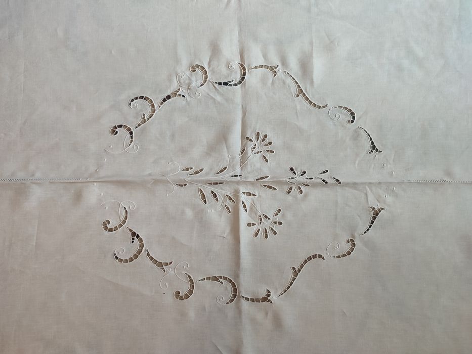 Продаю   покрывало.микрофибра. И 2 пледа