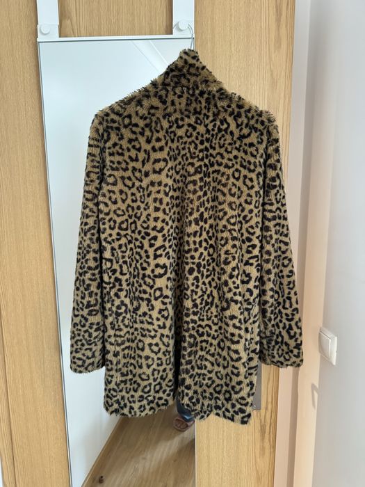 Vendo casaco da Zara em pelo sintético