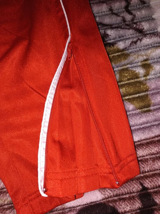 Новые спортивные штаны на 12-14 лет