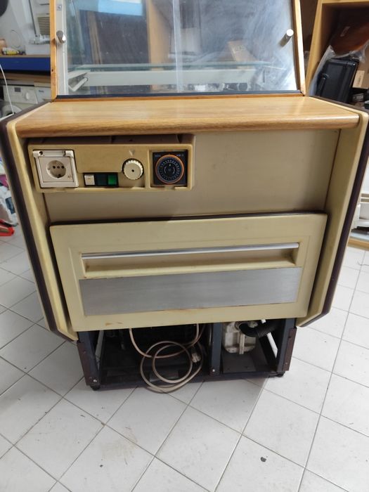 Vitrine refrigerada Jordão