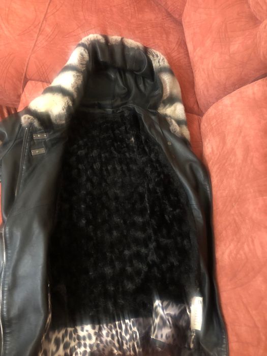 Куртка шкіряна жіноча