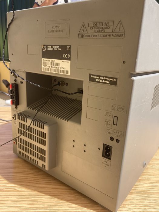 Aparelhagem cacete, CD’S e radio