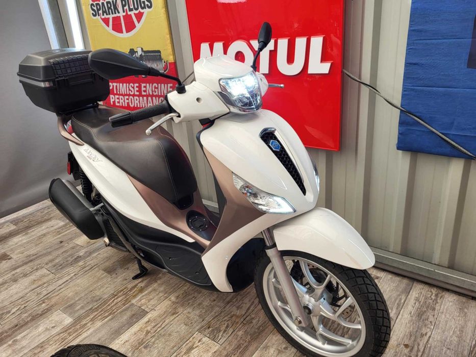 Piaggio Medley 125 poliftowy ABS Wtrysk NA B z Niemiec RATY