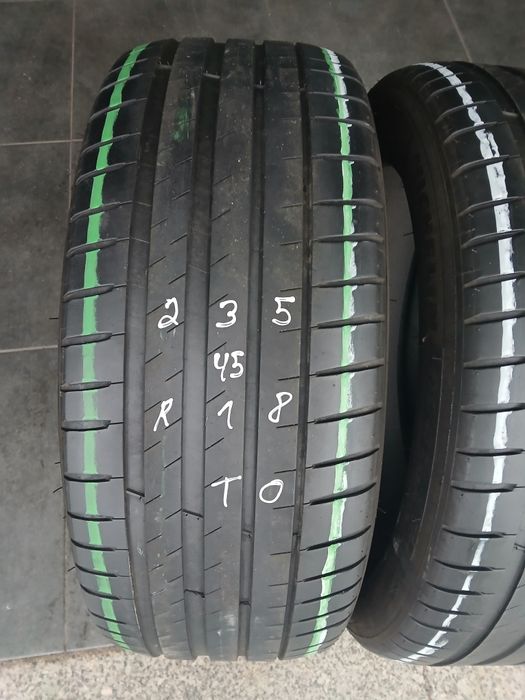 2 pneus 235 45 r18 Michelin TO