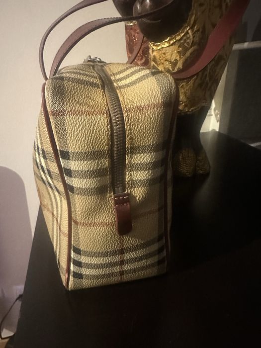 Mala Burberry modelo intemporal