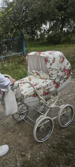 Продам дитячу коляску