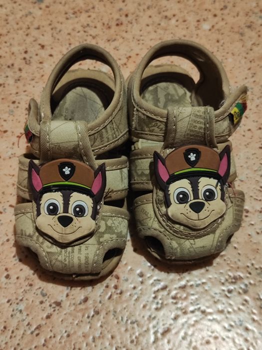 Дитяче взуття на хлопчика