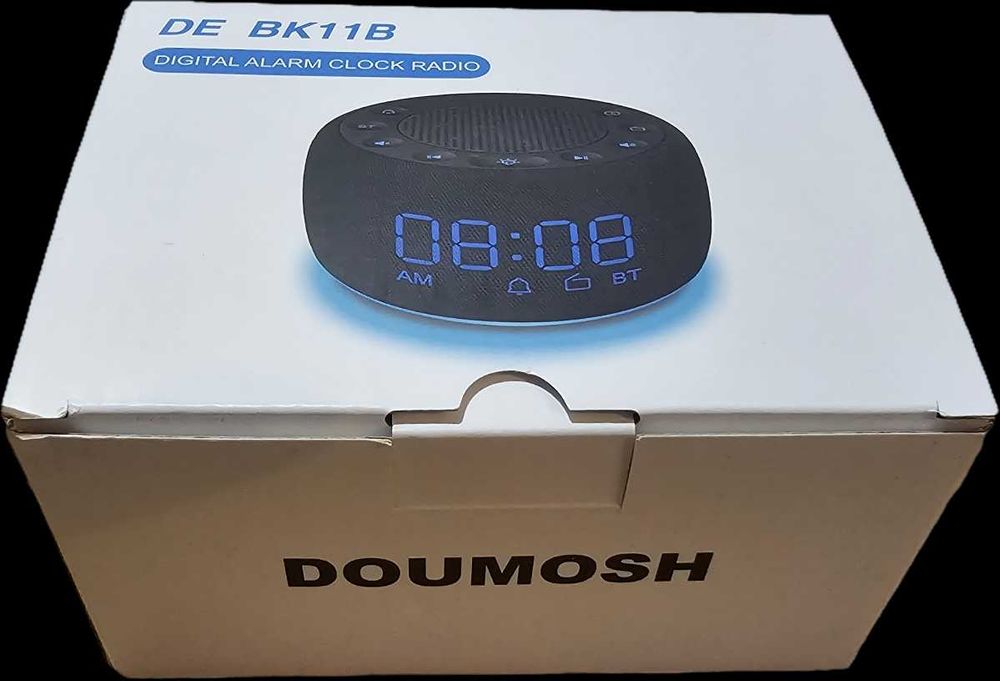 Cyfrowy budzik z radiem DOUMOSH