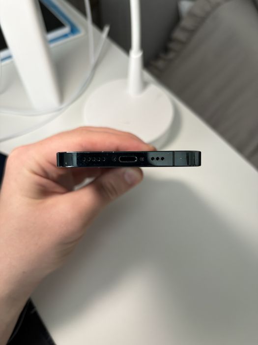 iPhone 12 pro Pacific Blue