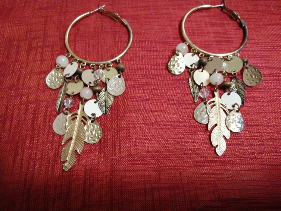 Brincos de 1.50 a 3 euros