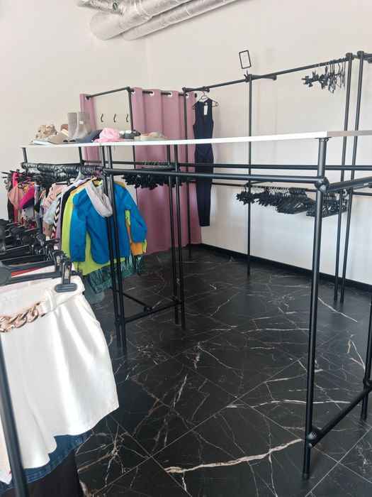 Sprzedam wyposażenie sklepu butik, odzież używana