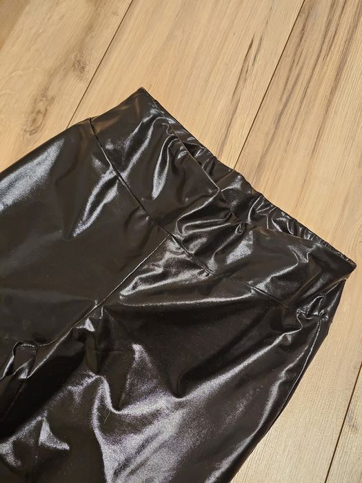 Legginsy błyszczące czarne roz. S
