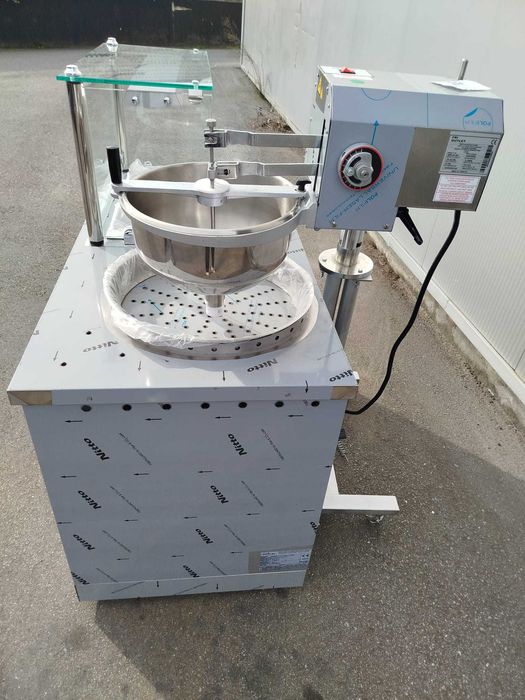 Fritadeira a Gás de Churros/ Donuts Com Vitrine de Exposição- NOVA