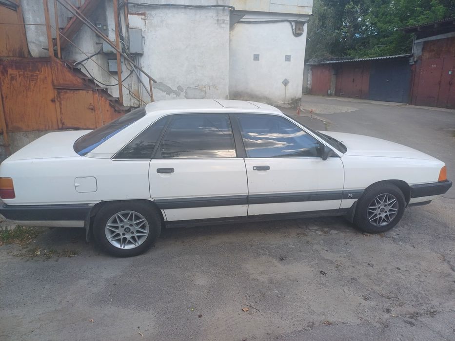 Продаю Ауді 100 с3